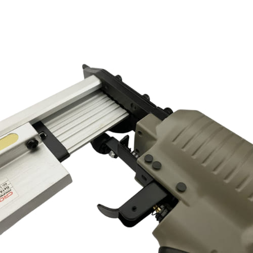 Agrafeuse Cloueuse Pneumatique CROWN