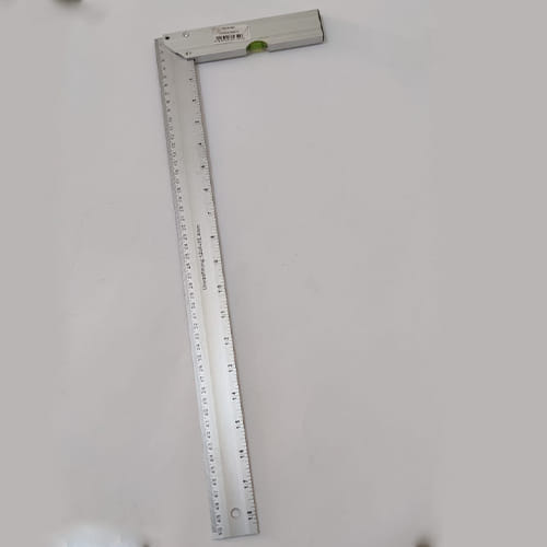 مسطرة مربعة الشكل50 سم