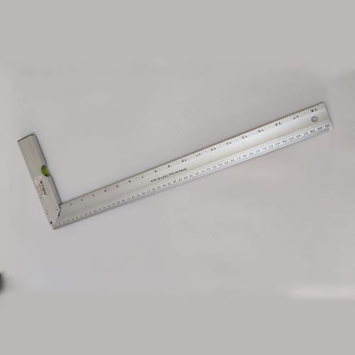 مسطرة مربعة الشكل50 سم